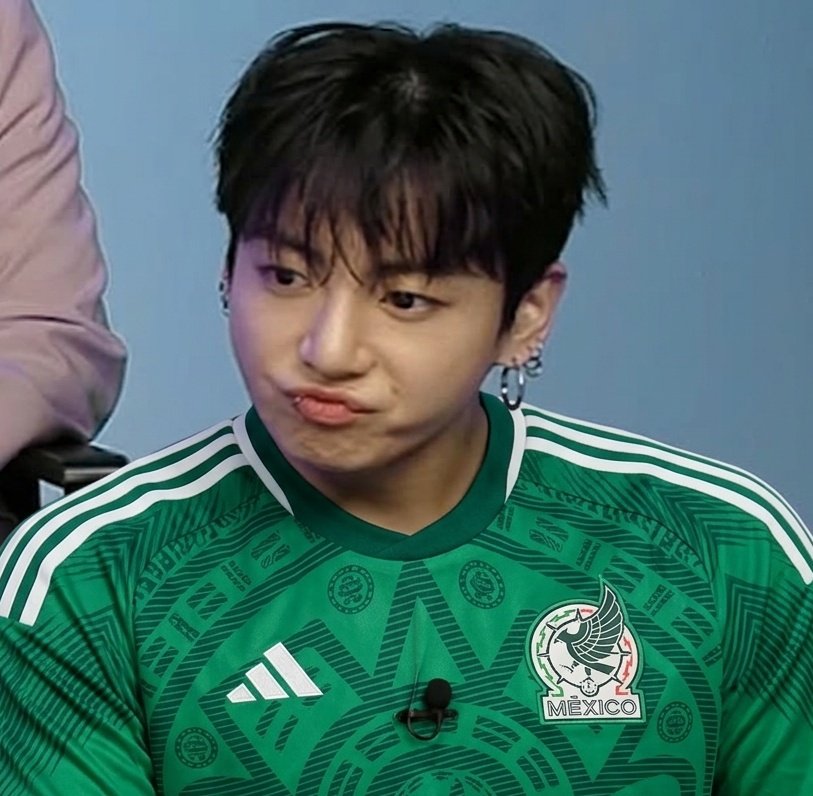 lyjkbangtnstyle's tweet photo. Si México le gana a Corea, JungKook se casa conmigo. Y si Corea le gana a México, yo me caso con JungKook. Ahre🤠. (Y te la pelas Tai) https://t.co/owdvGcgARp