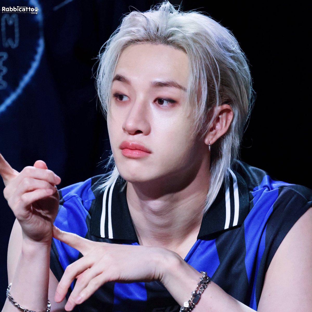 wlfiechans's tweet photo. omfg his lips https://t.co/ACQ4GdwOY2