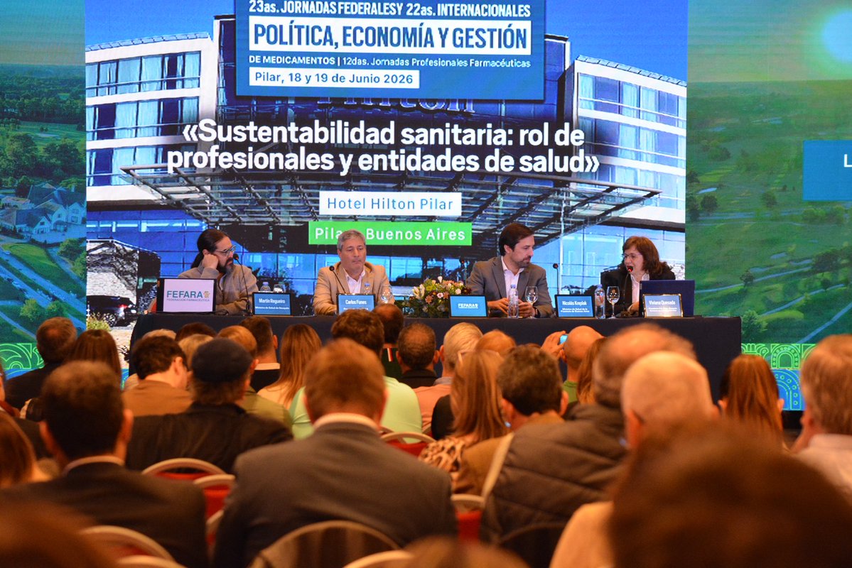 nkreplak's tweet photo. Participé de las 23° Jornadas Federales de Política, Economía y Gestión del Medicamento “Sustentabilidad Sanitaria: rol de Profesionales y Entidades de Salud” en #Pilar.

Un espacio de debate colectivo para pensar el sistema sanitario federal de manera integral en el contexto sociopolítico actual y las transformaciones necesarias para garantizar respuestas más eficientes, equitativas y accesibles para nuestra población.

Junto a representantes de la Provincia de Neuquén el Consejo de Obras y Servicios Sociales de las Provincias de la República Argentina (COSSPRA) compartimos experiencias de gestión, donde presentamos los avances de la Provincia en la estrategia de compra centralizada de Medicamentos Bonaerenses.

¡Gracias por la invitación!