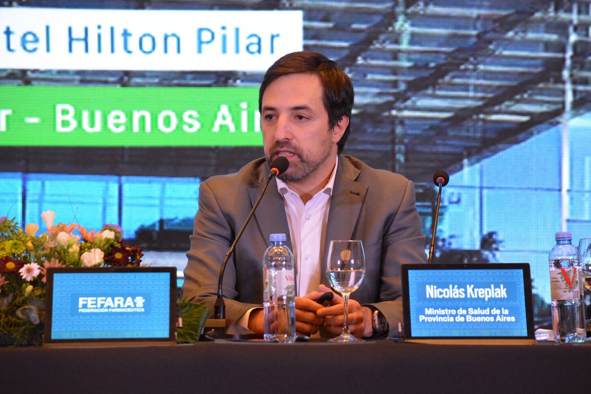nkreplak's tweet photo. Participé de las 23° Jornadas Federales de Política, Economía y Gestión del Medicamento “Sustentabilidad Sanitaria: rol de Profesionales y Entidades de Salud” en #Pilar.

Un espacio de debate colectivo para pensar el sistema sanitario federal de manera integral en el contexto sociopolítico actual y las transformaciones necesarias para garantizar respuestas más eficientes, equitativas y accesibles para nuestra población.

Junto a representantes de la Provincia de Neuquén el Consejo de Obras y Servicios Sociales de las Provincias de la República Argentina (COSSPRA) compartimos experiencias de gestión, donde presentamos los avances de la Provincia en la estrategia de compra centralizada de Medicamentos Bonaerenses.

¡Gracias por la invitación!
