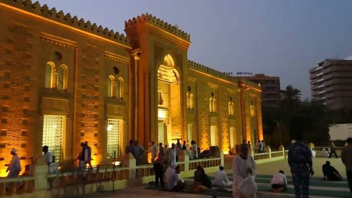 SudaneseCulture's tweet photo. Great Mosque of Khartoum, Also Known as Khartoum Grand Mosque
 Built in 1900 AD
#SudaneseCulture 

مسجد الخرطوم الكبير
 بُنى في العام 1900م
#ثقافة_سودانية https://t.co/kQAyyxut6K