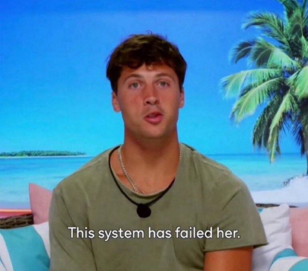 kudosdunce's tweet photo. my tan has faded slightly this week https://t.co/24tw8yhGGk