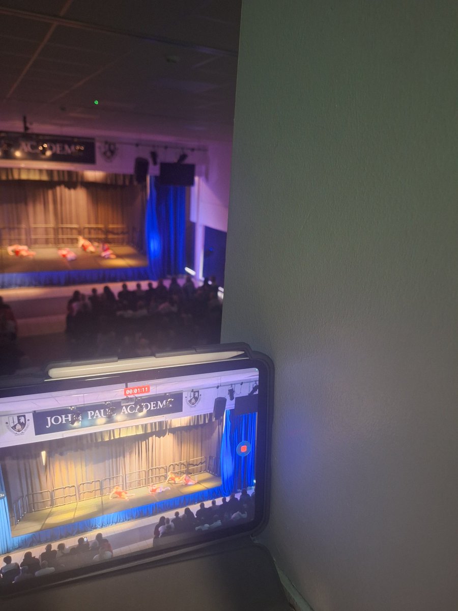 MsT_JPAEngMedia's tweet photo. 🌟 Yet another outstanding night @johnpaulacademy where we got to celebrate our wonderful dancers! A huge congratulations to all the talented young people, and to Mrs Diver for all her hard work! 🌟 https://t.co/kEdPh7vdYs