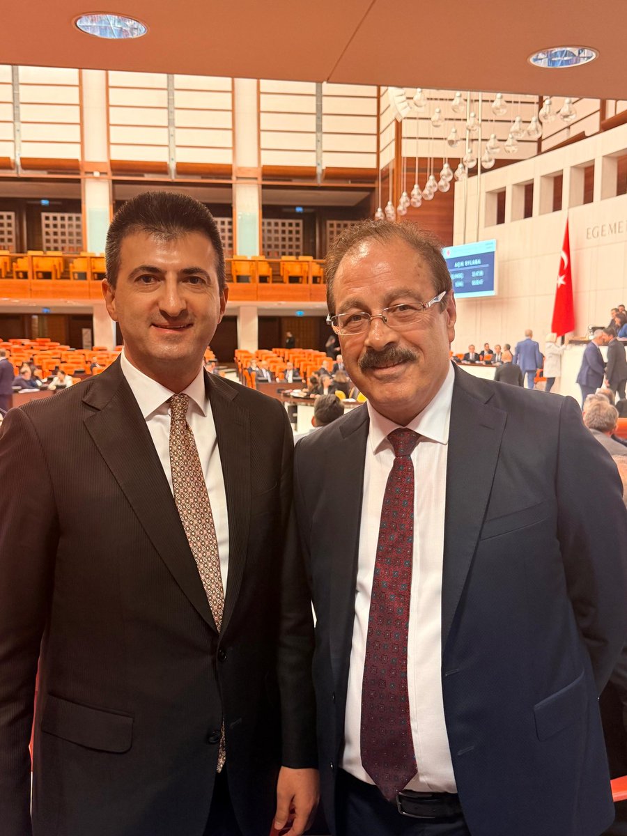 celebimehmeta's tweet photo. Yüce Meclisimizde gün sonu… https://t.co/a5p5P2dezK