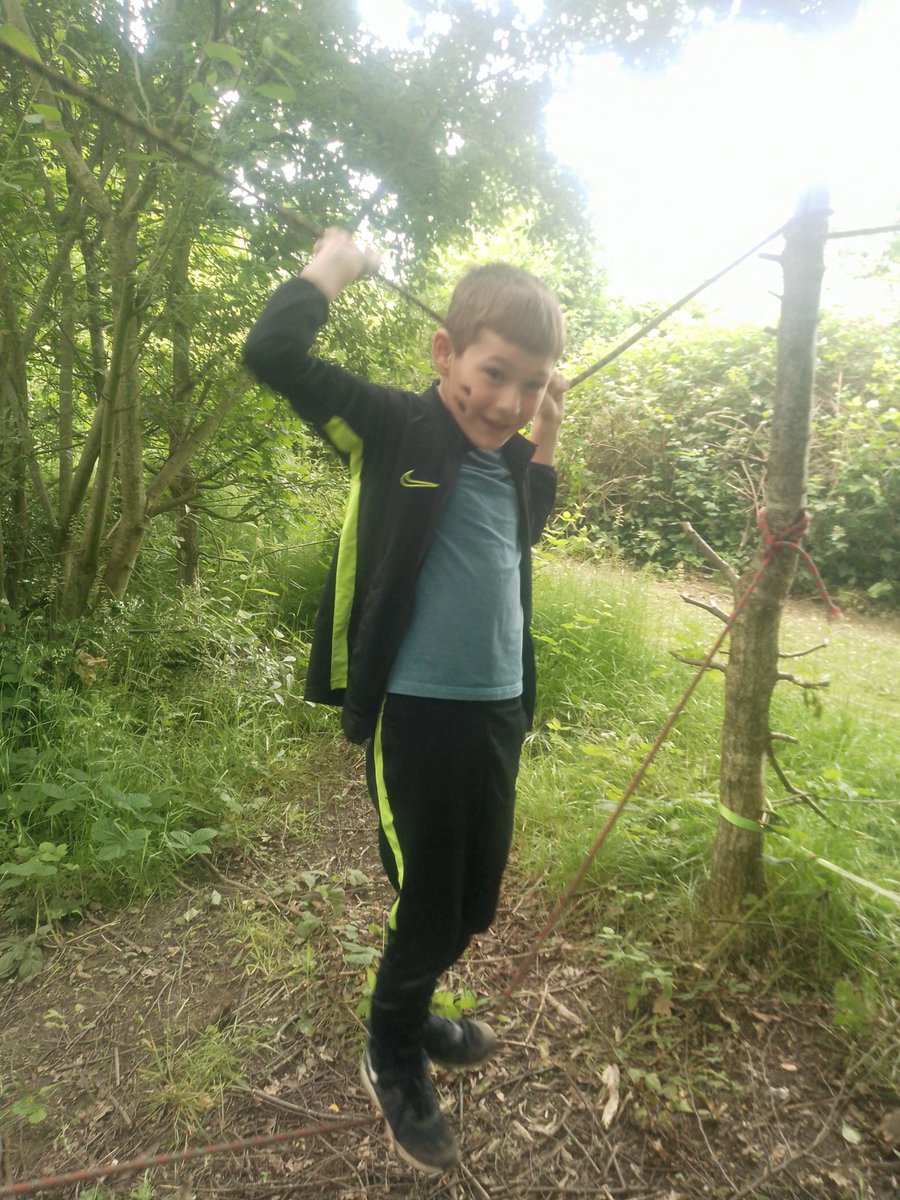 AlkringtonPS's tweet photo. #Forestschool #4E Today's Forest School was all about climbing! Climbing on ropes, climbing trees and climbing on the tyre swing. We had a lovely afternoon in the warm weather, with hot chocolate and a biscuit too! 💚🌳🌿 https://t.co/QolZsm5bCb