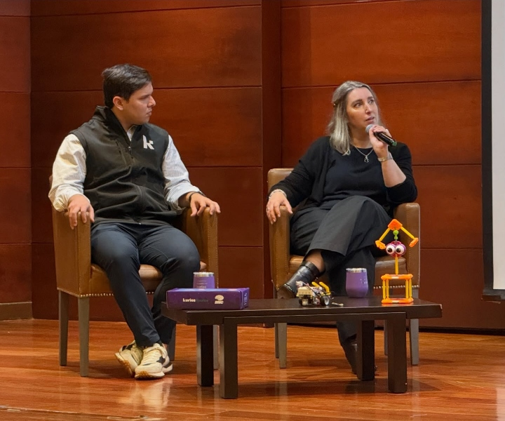 redmutis's tweet photo. Transformar la educación desde la experiencia: una mirada al aprendizaje universitario.@UNIMINUTOCOL 
https://t.co/laQfbNQ0Js https://t.co/YWjMUOhQXV