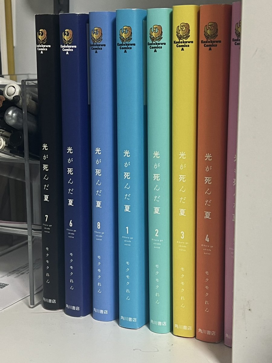 mfchnsw's tweet photo. Meu medo d um dia morar no Brasil eh esse pq sou doida nos mangás e com certeza comprar em japonês NO Brasil deve ser uma nota, e se comprar em português vai ser isso, não vai ter a coleção inteira 💔 https://t.co/PClLBS0nK5