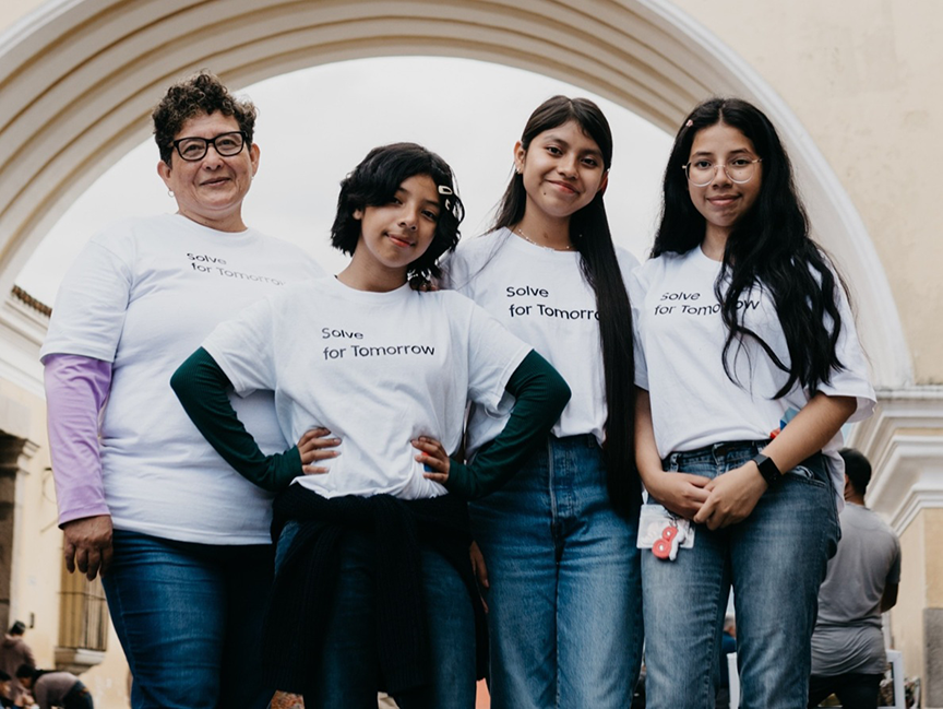 THangarau's tweet photo. Samsung inicia la edición regional 2026 de Solve for Tomorrow con más países y nuevas herramientas docentes https://t.co/fHYi96qp3W