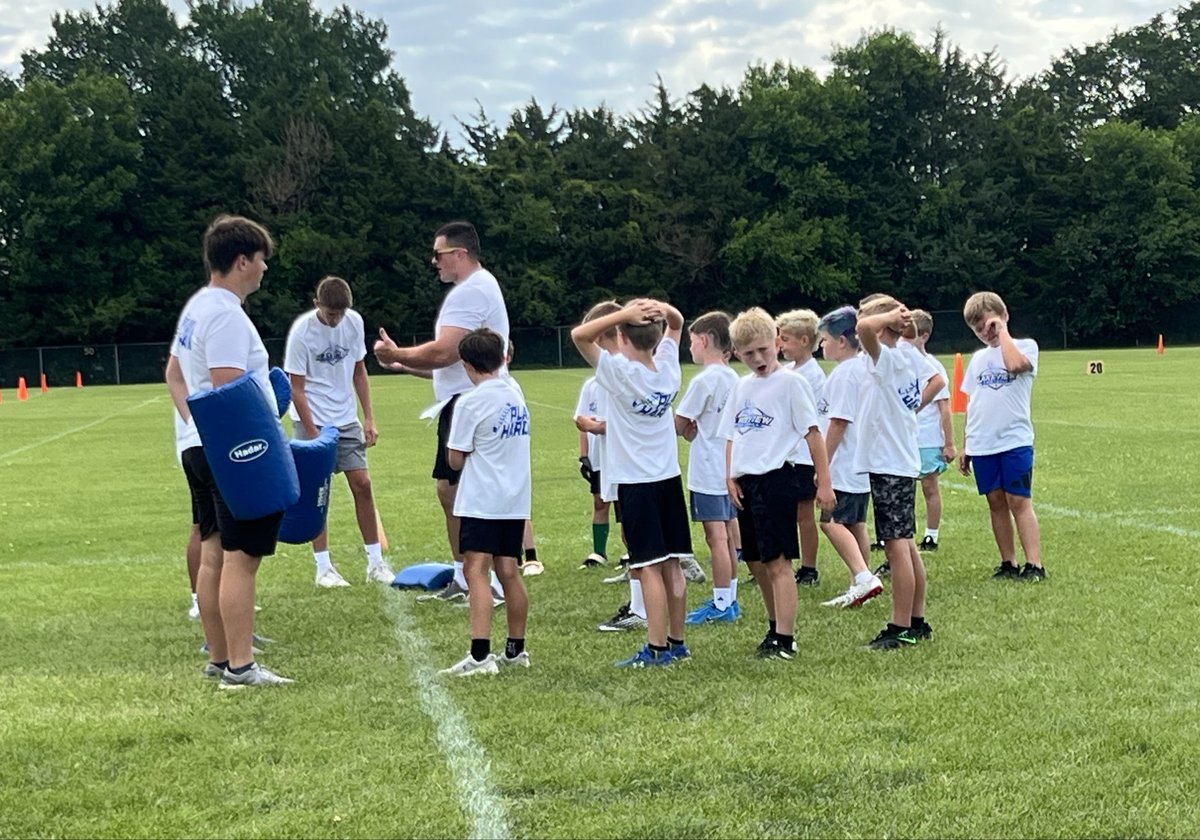Coach_Frenzen's tweet photo. The 26th Annual Youth Football Camp wrapped up today! This was our largest youth camp ever! Thank you to all who pitched in and helped this week! It was great seeing all of the area youth compete and have fun this week! #lakeviewvikes #threecheers https://t.co/OsGWBIT9v6