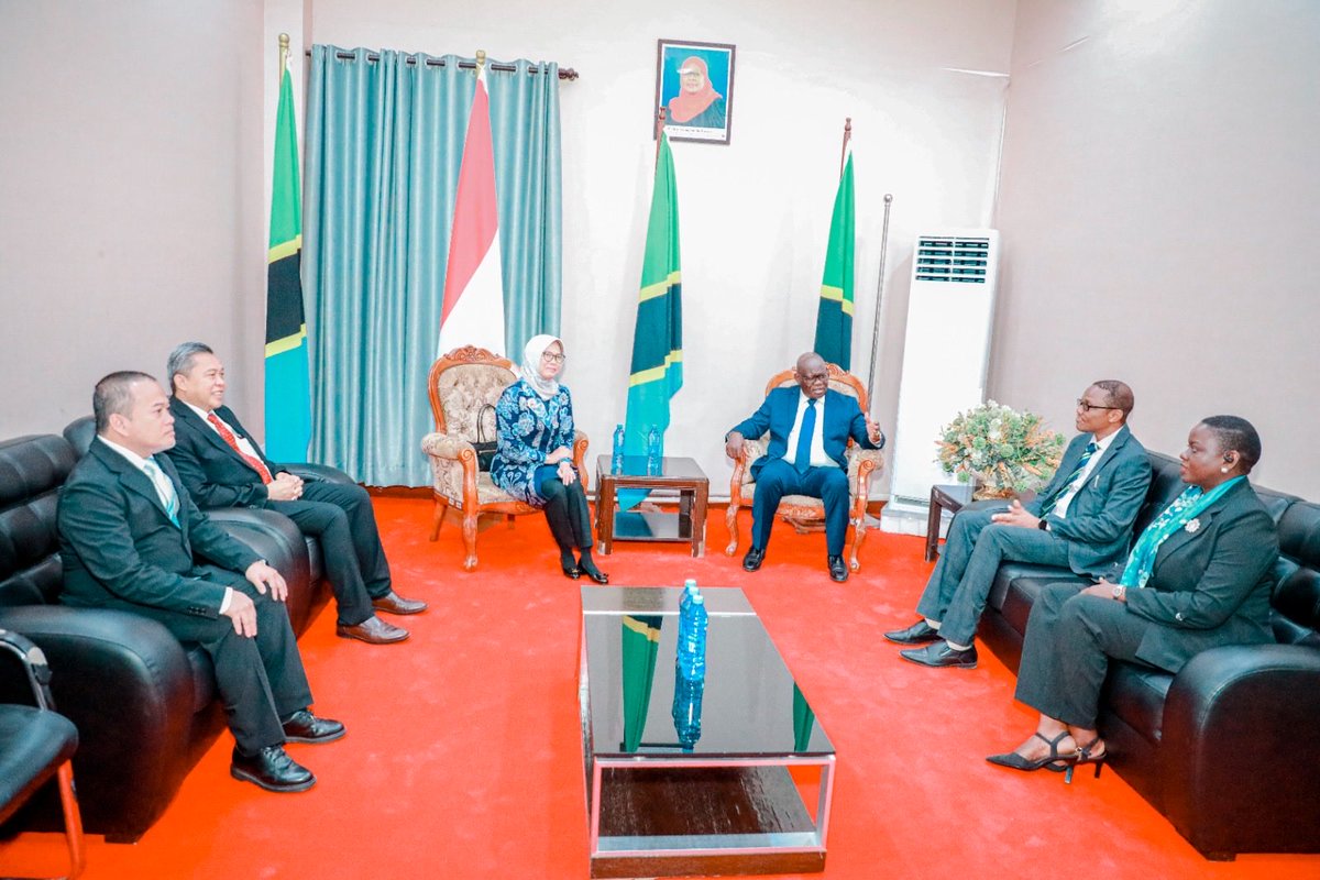 ukaguziTanzania's tweet photo. Tanzania’s Controller and Auditor General (CAG), Mr. Charles E. Kichere, and the Chair of Indonesia’s Audit Board (BPK), Dr. Isma Yatun, have signed a Memorandum of Understanding (MoU) to strengthen professional collaboration and international public-sector auditing between the two Supreme Audit Institutions.

The partnership will promote capacity building, knowledge exchange, adoption of emerging audit technologies, and enhanced transparency and accountability in the management of public resources. @bpkri @charles_kichere @INTOSAIChair