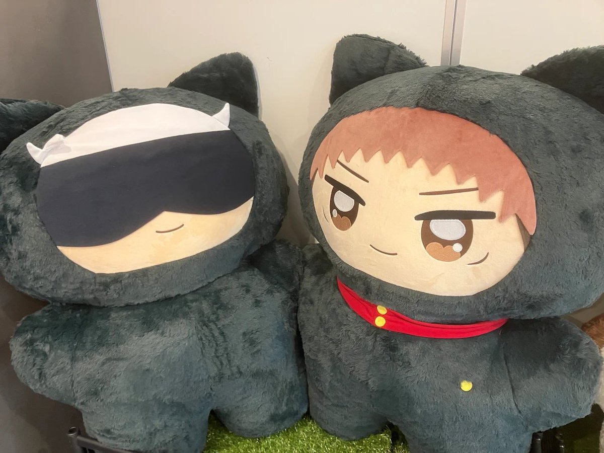 animatehonten's tweet photo. 🌟『ちみけもますこっと』
『ちょいでかちみけもますこっと』5階展開中🌟   

 展示中の『おっきなちみけもますこっと』に…
「呪術廻戦」
虎杖悠仁&amp;五条悟
も来てくれました✨

「新テニスの王子様」 
越前リョーマ&amp;不二周助  

「ハイキュー!!」  日向翔陽＆孤爪 研磨

6/22(月)中まで展示中アニ🙌 https://t.co/U6SNweuUVZ