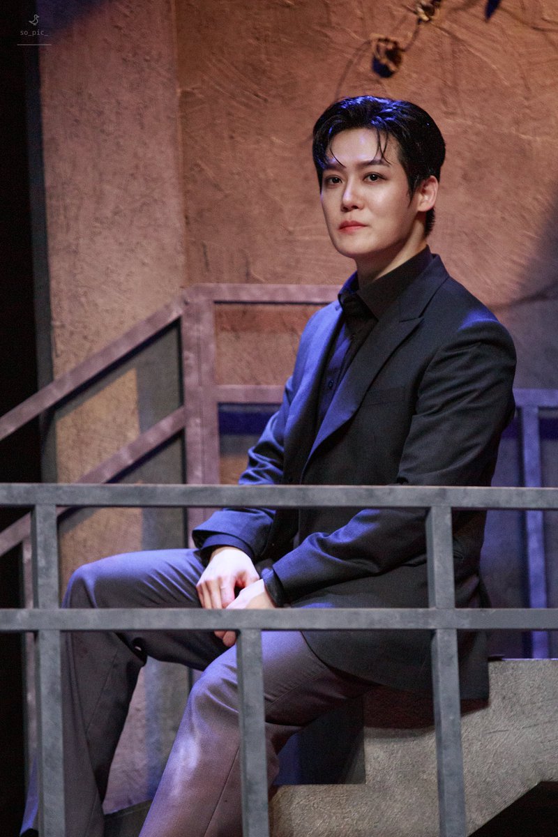 so_pic_'s tweet photo. 260618 20:00
연극 <언체인> 무대인사 포토타임

마크 役 - 양지원 배우님 https://t.co/dFkIpyQsDJ