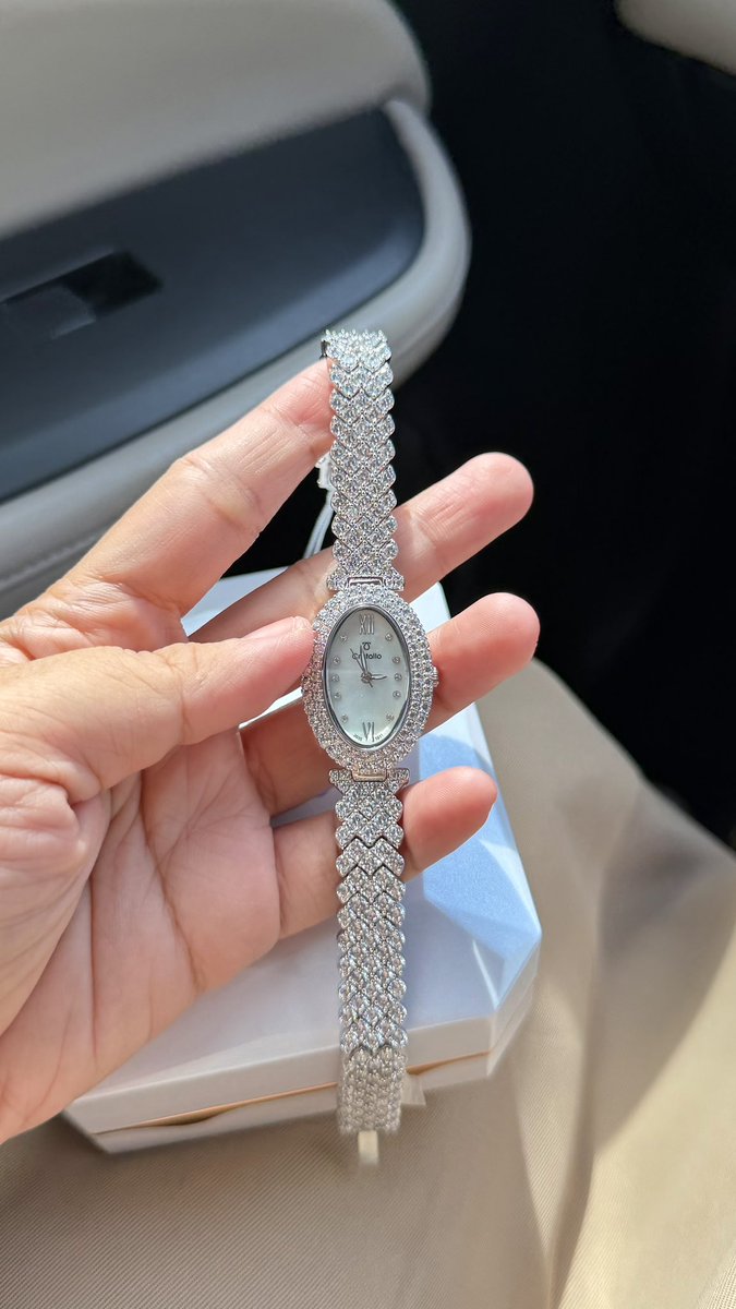 Nurintashaa's tweet photo. Cantiknyaaa! Dari jauh dah bersinar sinar macam diamond 💎✨ https://t.co/EIKxbUbWmw