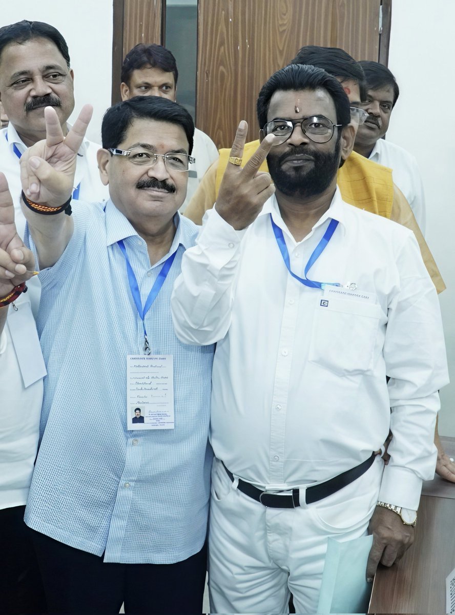 SyedRamiz007's tweet photo. कांग्रेस के लिए ढकनी पानी..! https://t.co/RBFqvYjG8S