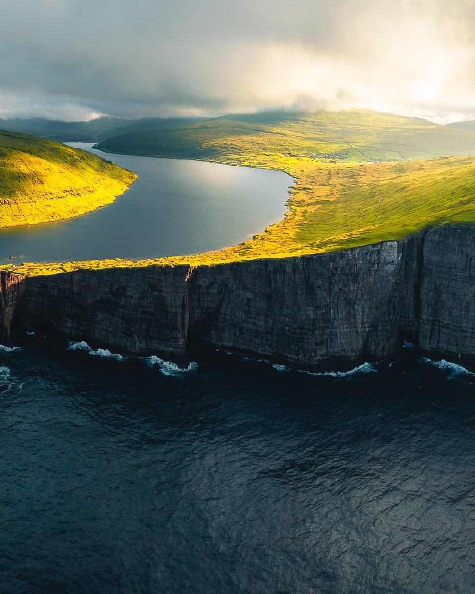 flower6260's tweet photo. Fantastic beauty of Faroe Islands https://t.co/ADtWnKMzBL