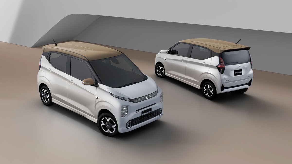 Car_Design_J's tweet photo. ことでヘッドライトに目が行く、正しいウェイトで導線が整いました。エンブレム横のパターングラデーションもGoodで、クリーン＆テックが意識されています。日産サクラがMCでデザイン劣化してしまったので、これは嬉しいですね。 https://t.co/ERL6a93NCb
