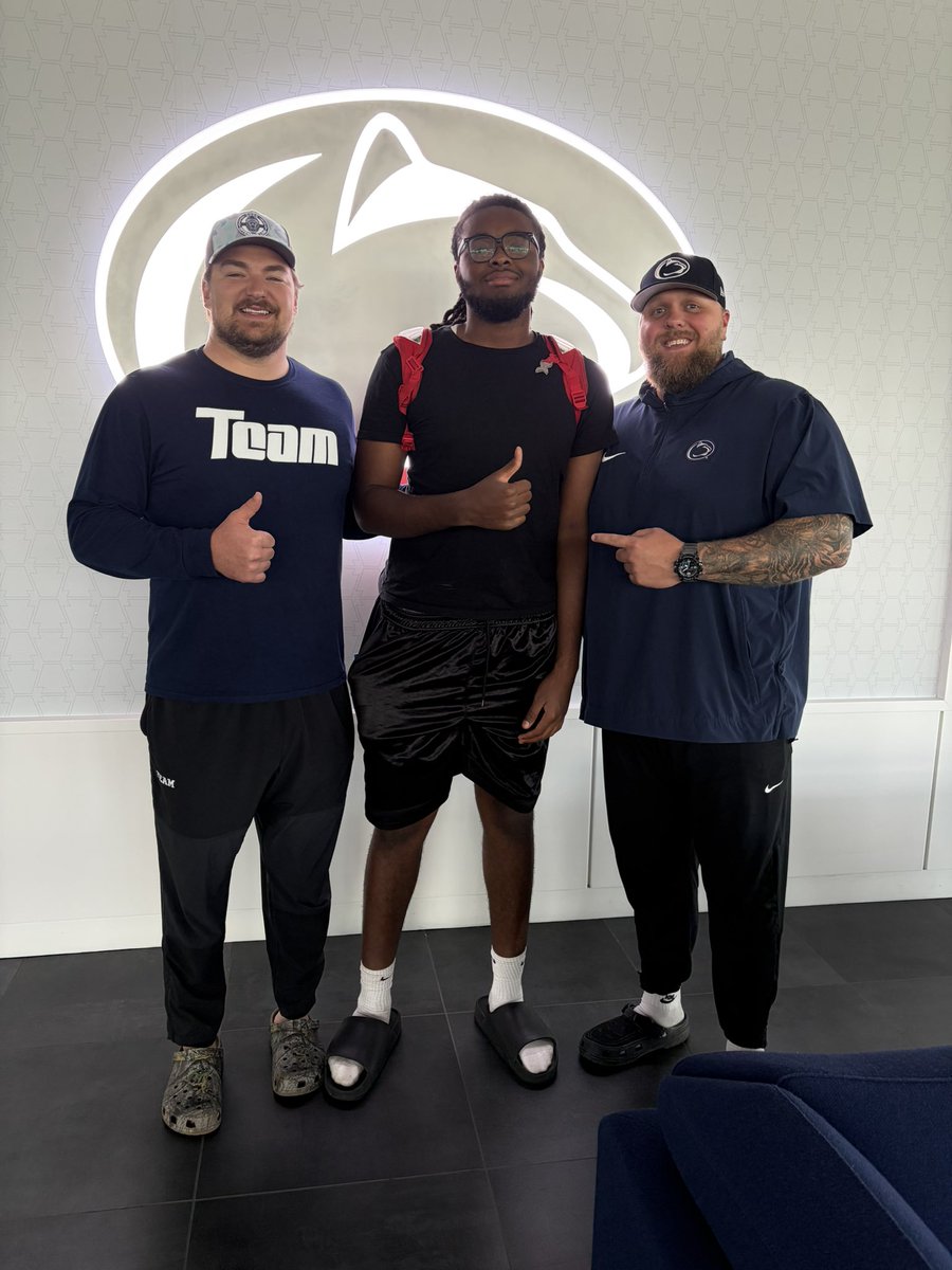 Ty Winn 4⭐️ ‘28| OT| 6’8 270lbs tweet media