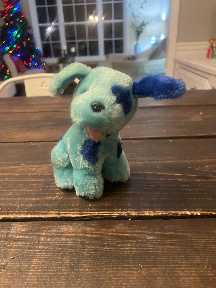 _444pup's tweet photo. how does pinterest see you? 
agere version

pacifier 
baby bottle
sippy cup
stuffy https://t.co/Vo3CRDecpy