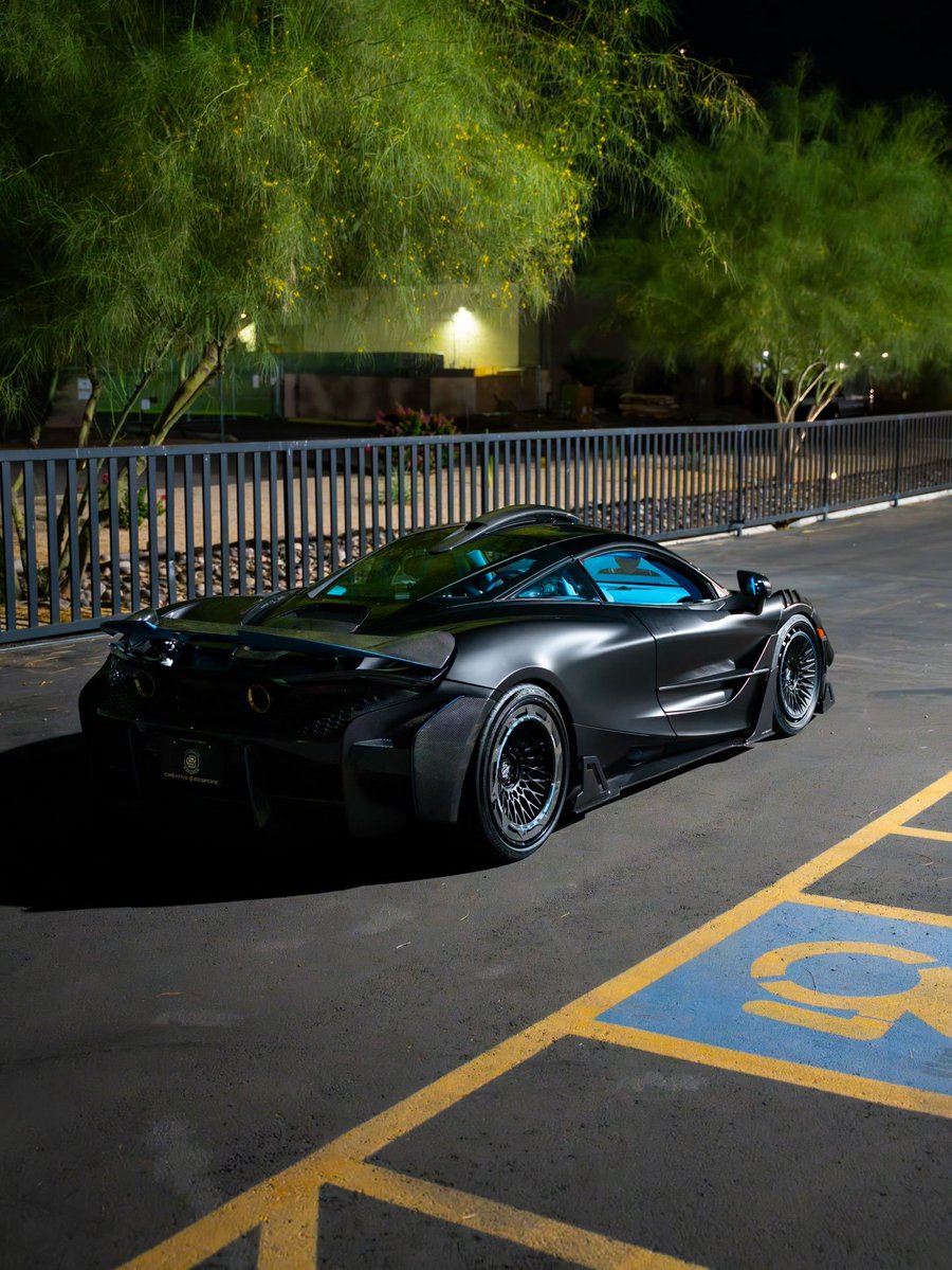 PistolCult's tweet photo. McLaren 765LT 🖤 https://t.co/fixbaxtMGn