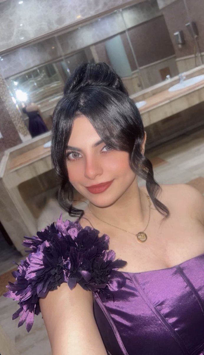 judynasser97's tweet photo. انا مش فاهمه انتو ليه بتعملو كده بس خدوني معاكو😭 فرق الجودة هيقولك مين ٢٠١٦ و مين ٢٠٢٦

يتم Glow up https://t.co/VQd6lXsOCZ