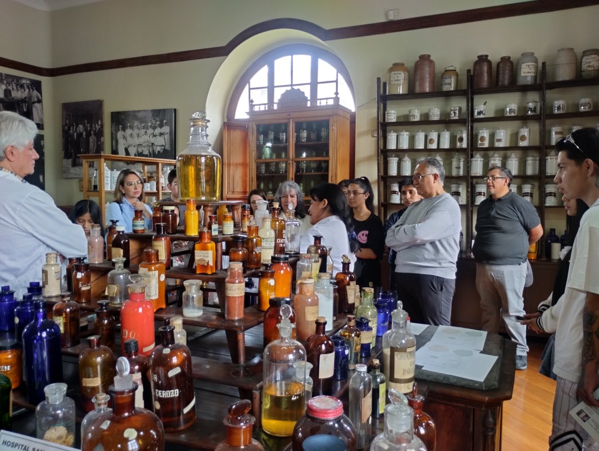 FMEecua's tweet photo. ¿Conocer el museo de la historia de la medicina?
El Museo Nacional de Historia de la Medicina Eduardo Estrella se encuentra al interior del antiguo Hospital Eugenio Espejo (actual Centro de Convenciones).
 Calle Sodiro s/n y Valparaíso, Pabellón N.º 5. 
@FMEecua https://t.co/dvDsJ1OIPY