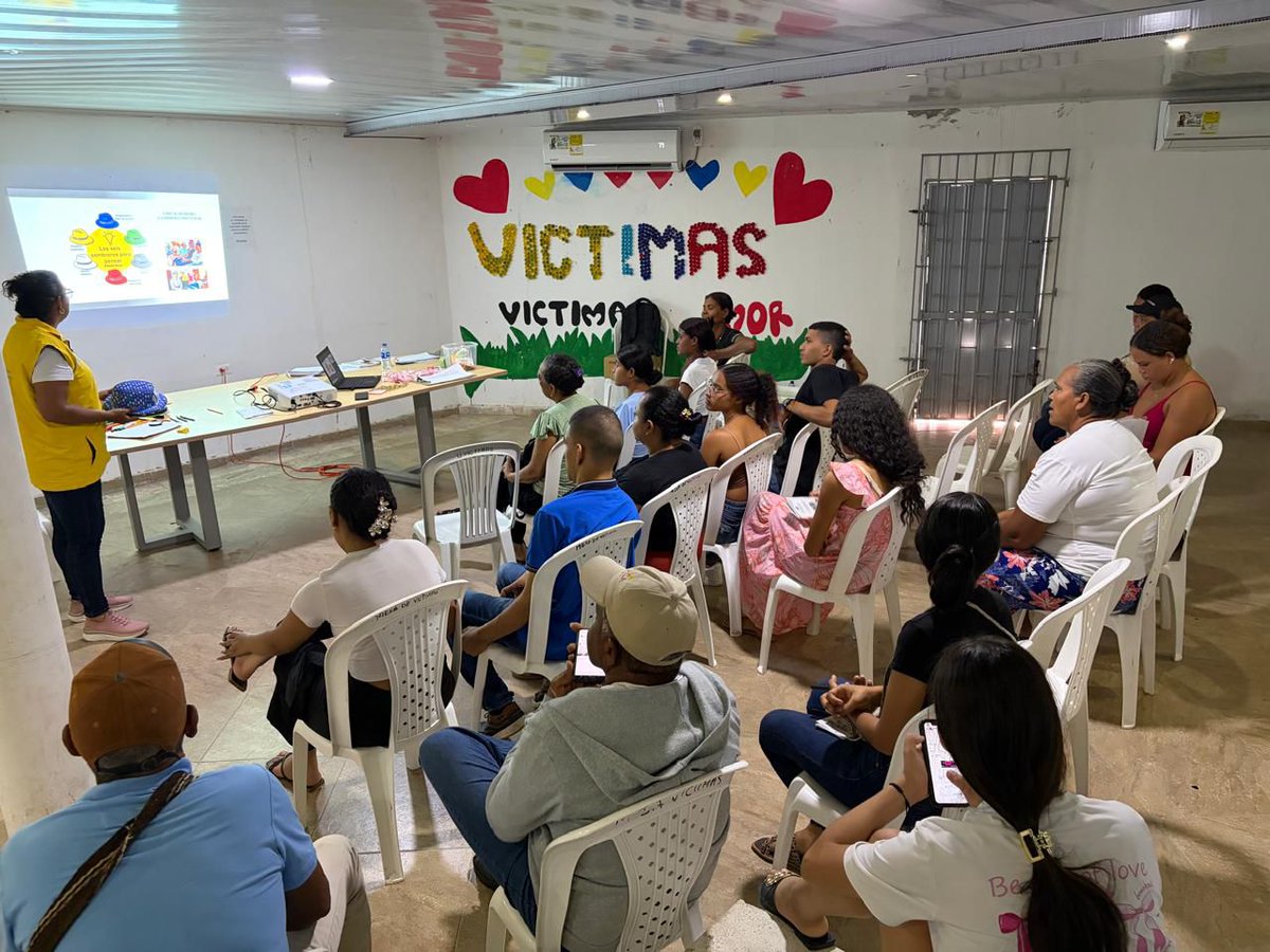 UnidadVictimas's tweet photo. 🟡#HoyEnMagdalena | Llegamos al municipio de #Aracataca con la jornada “Multiplicando Sueños”, para contar a nuestros jóvenes las oportunidades que tienen para realizar sus proyectos de vida. A su vez los orientamos para hacer una buena inversión de su indemnización económica. https://t.co/2lpAohfitM