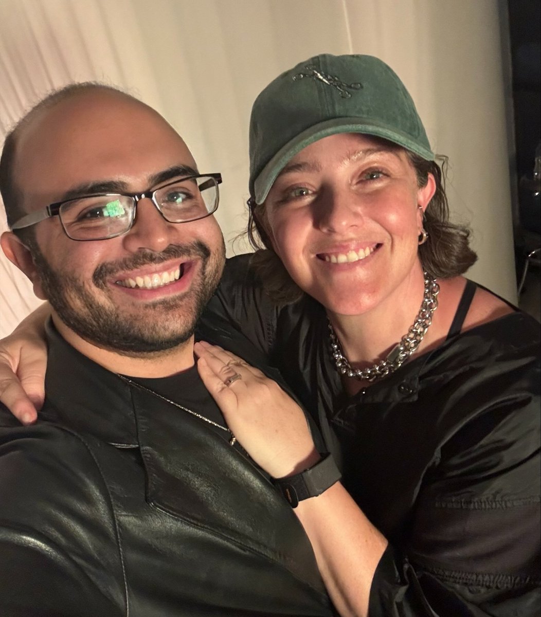 Mora_HectorM's tweet photo. Me encantó conocerte @Valerozavera y conocer #Valiente una historia de amor y supervivencia.

Todos tenemos derecho a levantarnos y empezar otra vez. https://t.co/IVwJjcY4ur