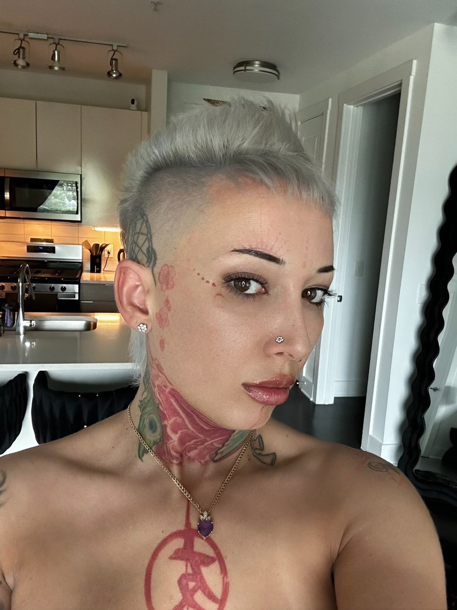 BellaInkyBellz tweet media