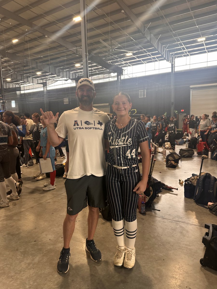 JessicaSuarezTX's tweet photo. Had a great time at the Hustle Showcase Camp!! Thank you @HustleNationFP for hosting this camp!

@UTSASoftball @sfa_softball https://t.co/BxMIj71nl2