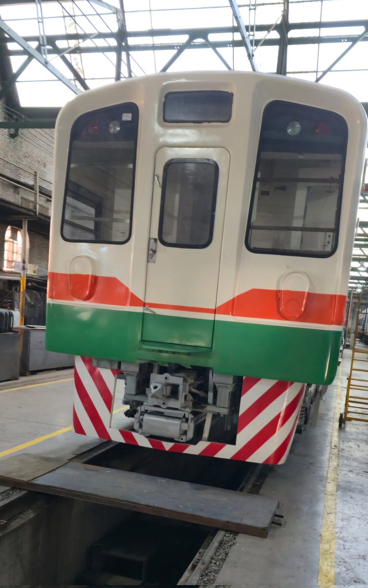 RobinoGuillermo's tweet photo. Argentina tiene que volver al futuro en ferrocarriles para ser grande nuevamente...
Foto: autor desconocido
#trenesargentinos #linearoca #toshiba #japon https://t.co/RhK1dd0evU