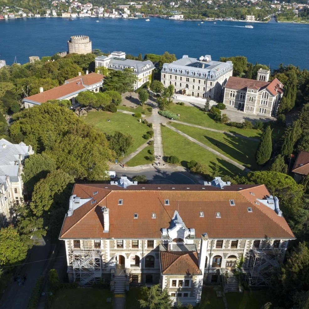 bosunatiklama's tweet photo. Dünyanın en iyi 1.000 üniversitesi listesine Türkiye'den 11 üniversite girdi. (QS)

• İstanbul Teknik Üniversitesi: 279
• Orta Doğu Teknik Üniversitesi: 305
• Koç Üniversitesi: 329
• Boğaziçi Üniversitesi: 345
• Sabancı Üniversitesi: 357
• Bilkent Üniversitesi: 454
• Hacettepe Üniversitesi: 570
• Yıldız Teknik Üniversitesi: 634
• Ankara Üniversitesi: 731-740
• Gebze Teknik Üniversitesi: 851-900