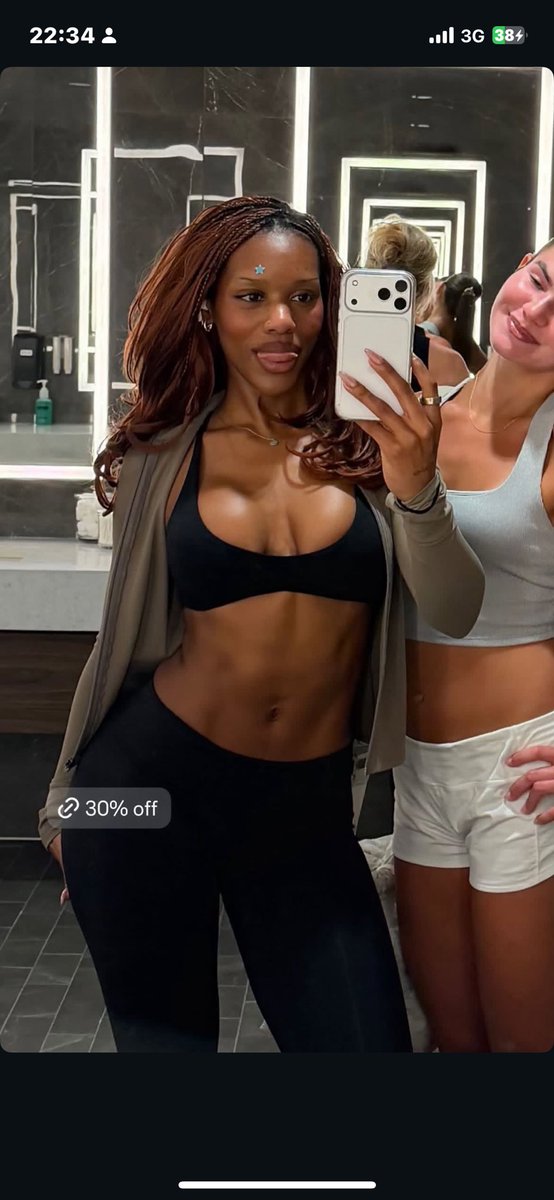 hiimaboy_'s tweet photo. if you have a problem with this body you’re genuinely stupid and blind and insecure too because pause!!😍😍😍😍 https://t.co/NKeVXKH6dZ