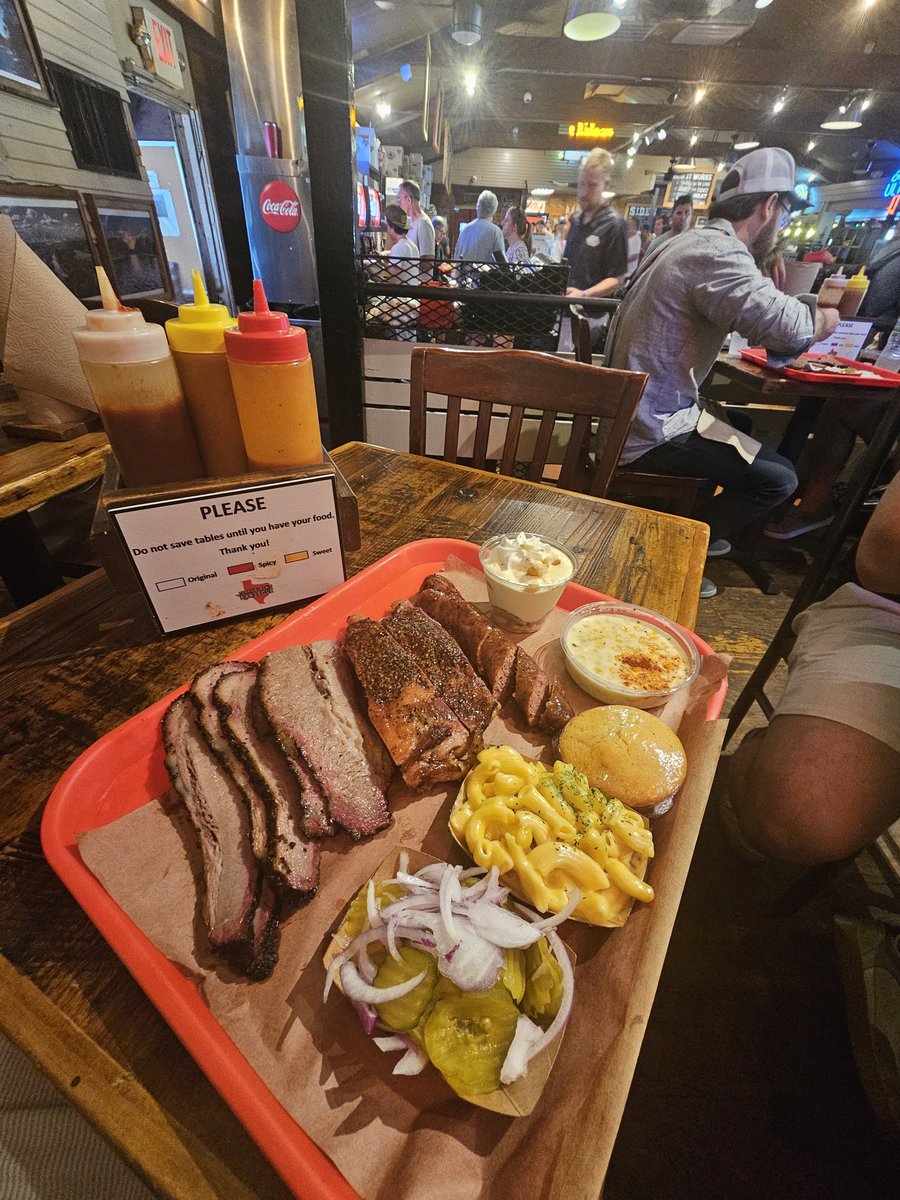 DU_Gremlin's tweet photo. @TerryBlacks_BBQ today for the win! 😋 https://t.co/ILKU2FArXL