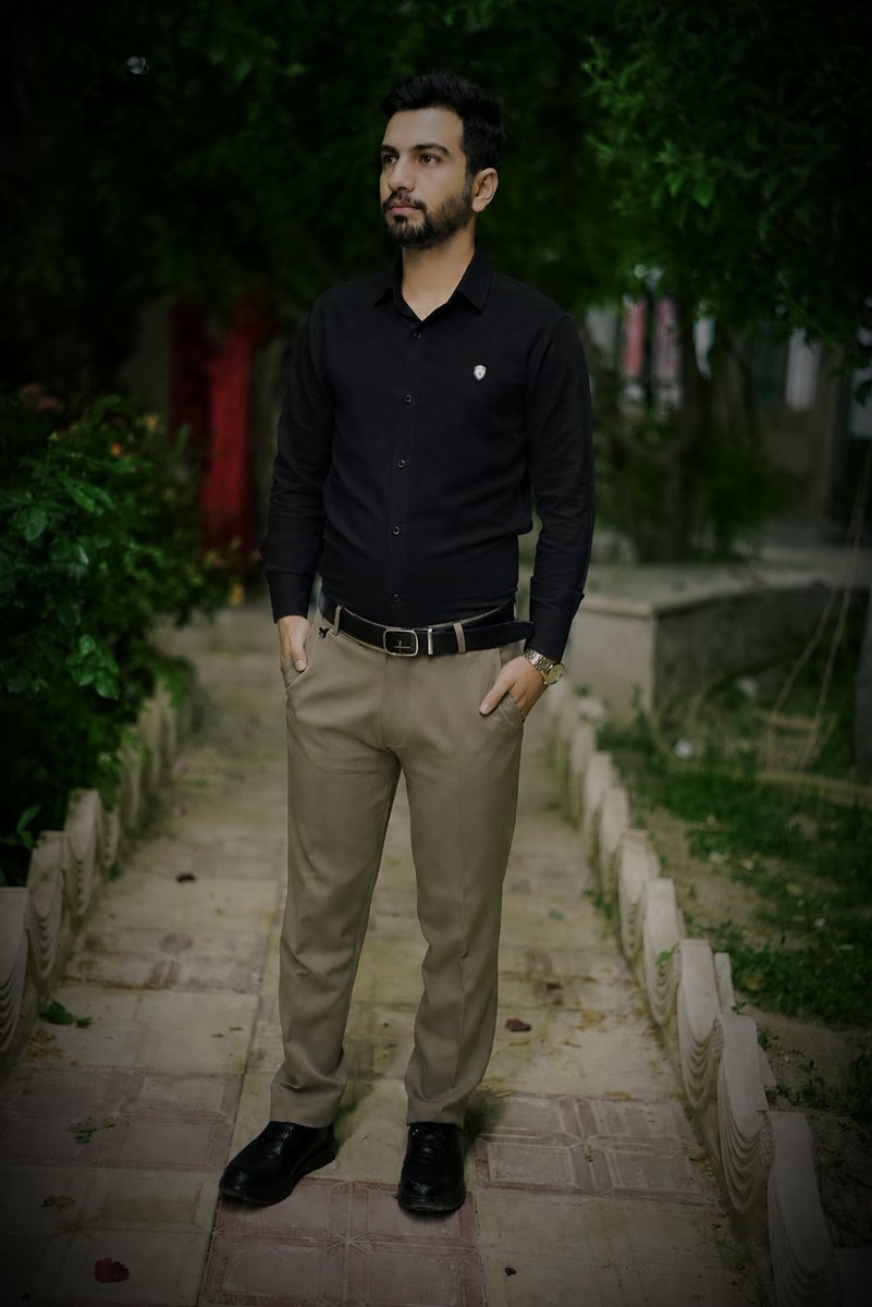 eslamimorad's tweet photo. «نه لباس سیاه، که دلِ سیاه‌پوشِ حسین(ع) ارزش دارد. 🖤» https://t.co/OJKKebwaHh
