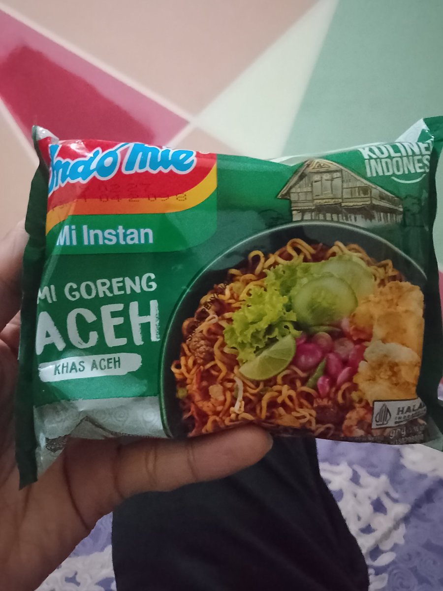peterparkerr_1's tweet photo. Mana pede bener kirain ambil yang cabe ijo tadi 🤣 https://t.co/rvemxYV5Kq