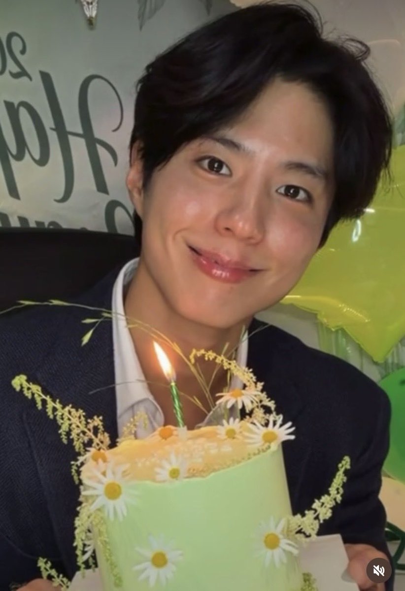 norihime3's tweet photo. @BOGUMMY 💐
今週は君の🎂週
ダイエットし撮影頑張ってる姿に👏
私は今週1人で試練🏥と闘ってる💦

「皆さんの日常の中で、
小さな幸せが毎日きれいに花開きますように」🥰🌹
by BOGUM
心に留めがんばります👍
Thank you, Love you, Bless you❣️
I'm rooting for you♪
bogummy❣️
#ParkBoGum 
#박보검 https://t.co/c63IdX3hGV