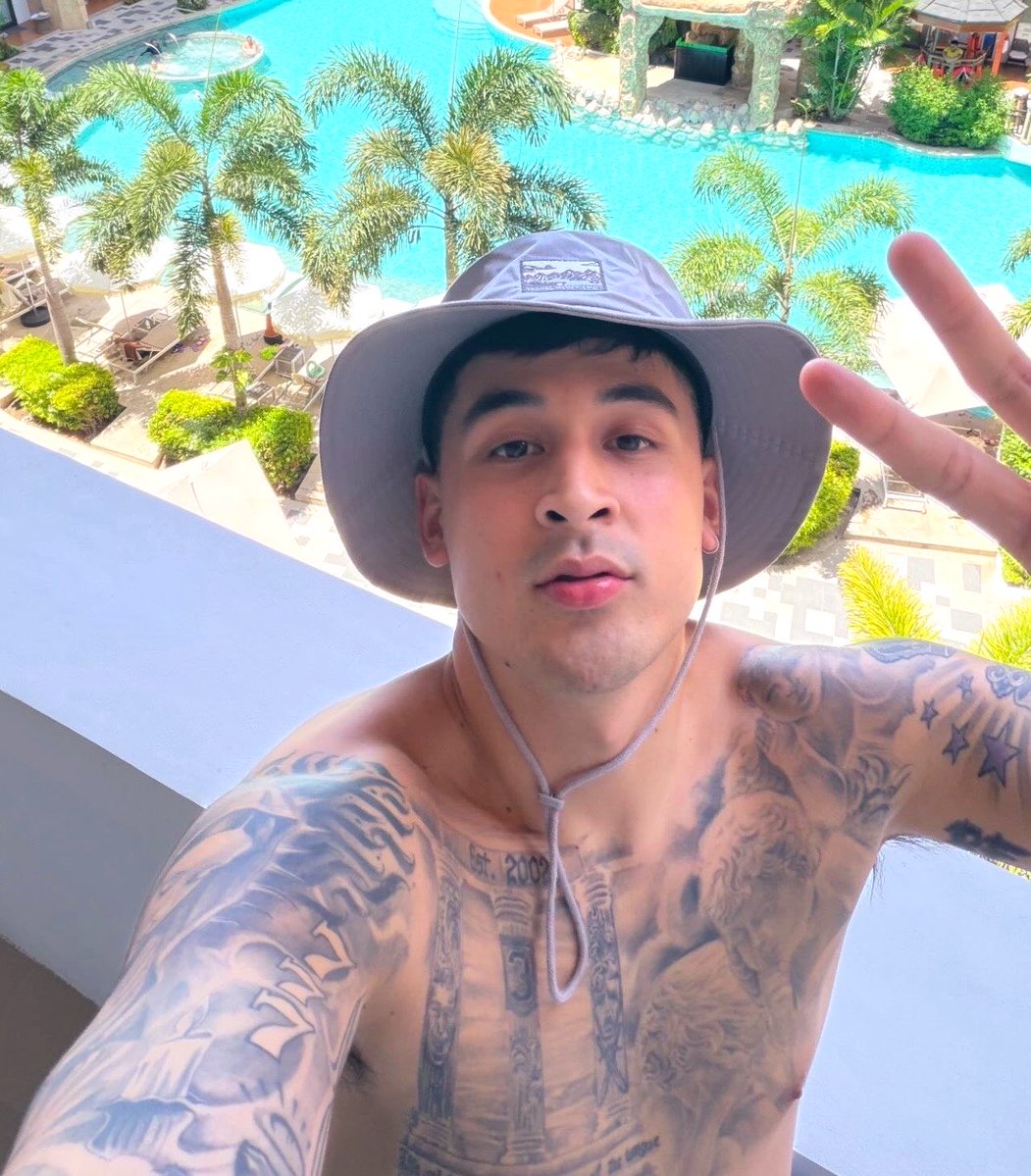 albert_dyco's tweet photo. Your body is an artwork 🥵😉 https://t.co/KTfDwHLXlq