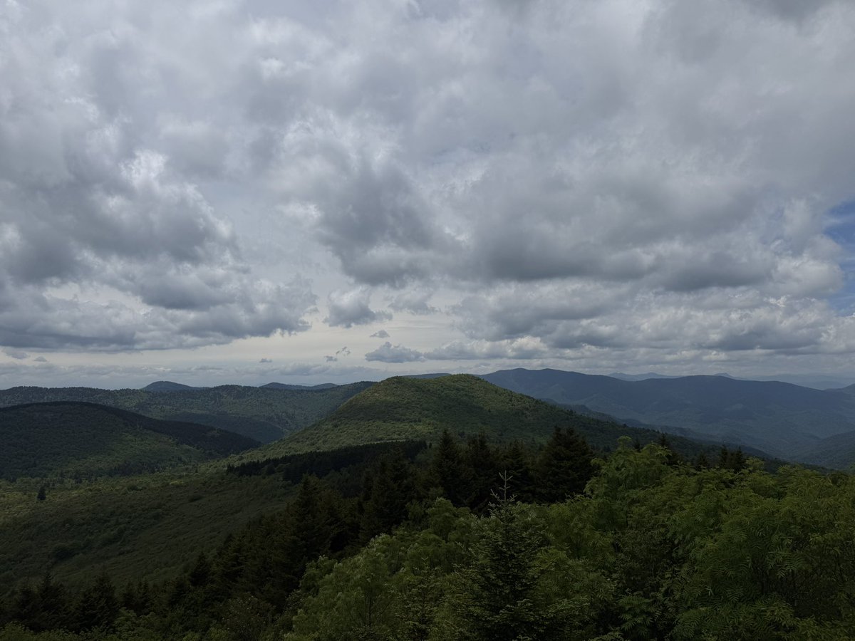 deardochas's tweet photo. It's beautiful country https://t.co/bYWvhVFFrX