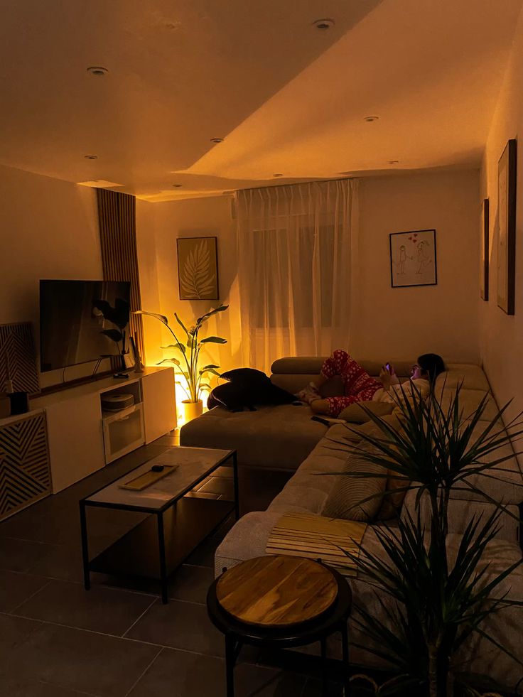unstoppableszn's tweet photo. when having your own place comes through ✨️❤️ https://t.co/CLXK8cL3qK