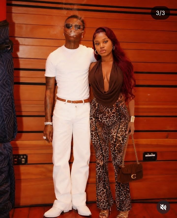 SeunSign's tweet photo. If Jada never arrests one FC online Wizkid girlfriend the rest no go rest. Una sha wan collect person husband 😂😏😆 https://t.co/RaASPtqoN6