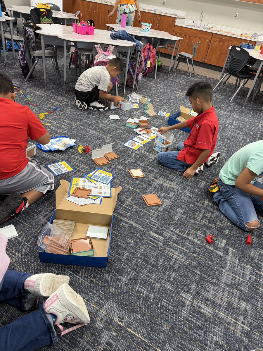 cwhancock14's tweet photo. It was another great week at Camp Emery Summer School! Our kids are loving the Enrichment activities! 
@APPotlongo @CyFairISD @CFISDLeadership https://t.co/bcIUTTBLXs