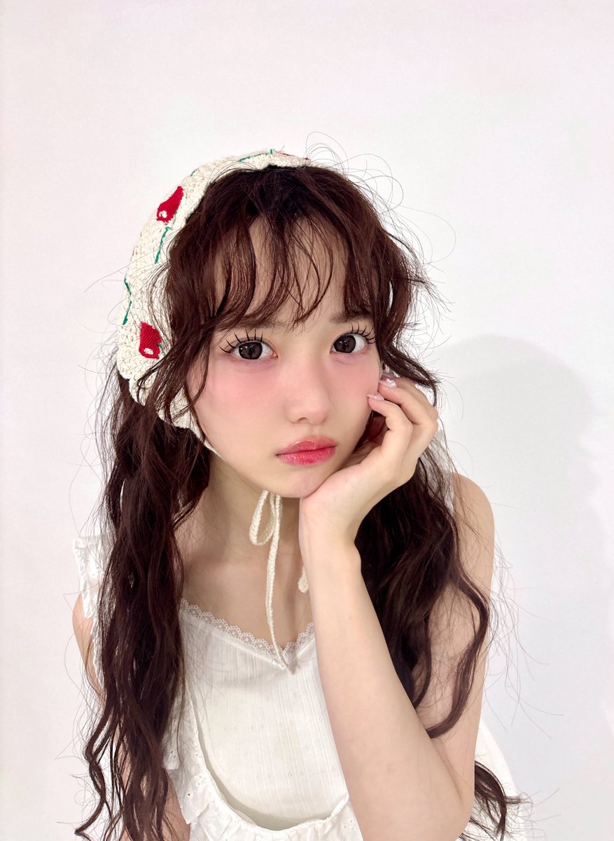 momonamatsumoto's tweet photo. おはよう(ྀི ͜🥐ྀི ･ω･) ྀི͜おきてる？☀️ྀི
今日も応援してるね💕

#LARME #ラルム

🐈ྀི💭ྀིくるくる前髪すき？🎀ྀི https://t.co/KCtjc0b8K3