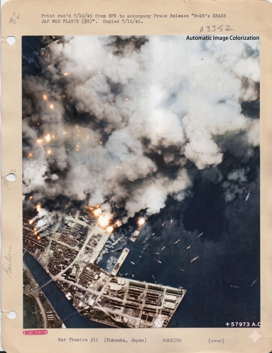 hwtnv's tweet photo. 81年前の今日。1945年6月19日，福岡大空襲。深夜から翌6月20日にかけて福岡市の市街地が爆撃され，1,000人以上が死亡・行方不明となった。アメリカ軍が撮影した写真をカラー化したもの。 https://t.co/SGLsdAhWph
