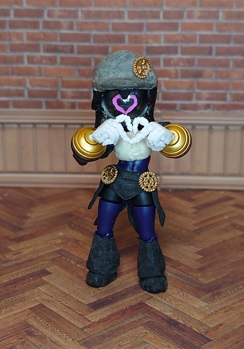 MasK_Avatar's tweet photo. マリオンとは別ラインのオートマトン
顔のコミュニケーションディスプレイと極め手による感情表現テスト

手自体はリントラと比べると倍近く大きいがディフォルメ体型なので腕や足でバランスを取れば行けそうな感じ？

リンクトラベラーズ
#リンクトラベラーズ https://t.co/ReZQIxPv89