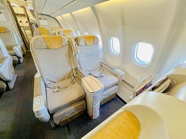 vortex4kenji's tweet photo. 3年前、北海道滞在時間4時間の弾丸ツアー決行した想い出がいっぱい。

　からの今回は「カンジャンケジャン＆カンジャンセウ」韓国0泊1日の弾丸ツアーを企画立案中っ！！

　アシアナ航空ビジネスクラス使用予定なので新しくなった仁川空港のビジネスラウンジも楽しみ。

　辛ら〜めん食べ放題。 https://t.co/AlrbHEZjQ1