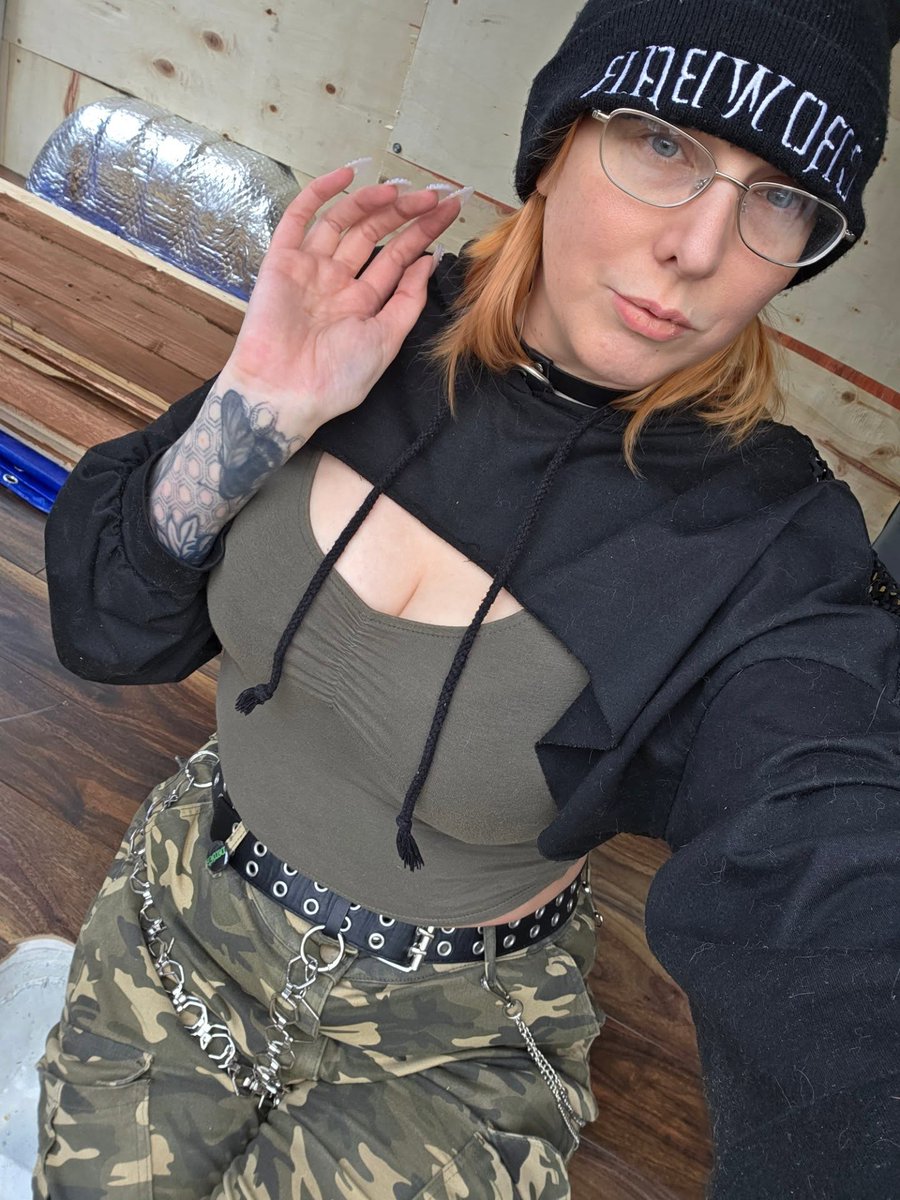 CharlesLin2371's tweet photo. I’m feeling absolutely gorgeous—anyone interested in being my sugar baby? 💋
#sugarbabyneeded 
#payingpigneeded 
#sugardaddyneeded 
#sugarmomma https://t.co/zZFV52hzdj