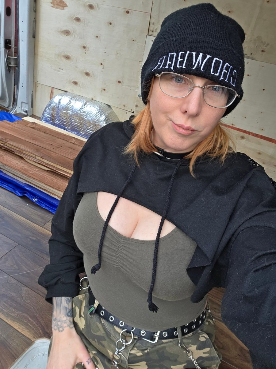 CharlesLin2371's tweet photo. I’m feeling absolutely gorgeous—anyone interested in being my sugar baby? 💋
#sugarbabyneeded 
#payingpigneeded 
#sugardaddyneeded 
#sugarmomma https://t.co/zZFV52hzdj