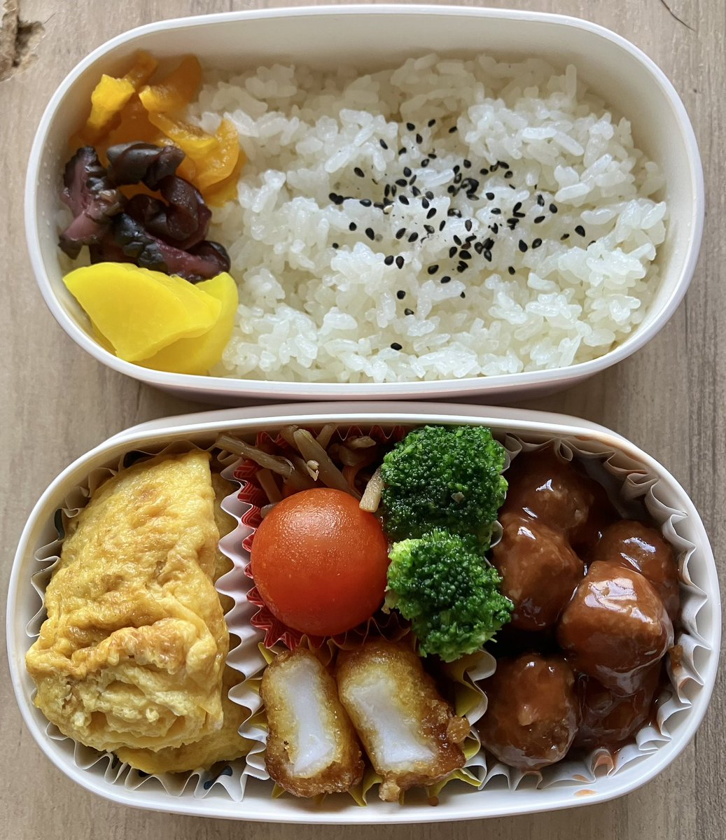 mountain_flat's tweet photo. おはようございます。
晴れ。
通常弁当。
いつものお弁当です。
いつも変わらぬ味を。
今日も一日頑張りましょう！ https://t.co/6buYJCCsQJ