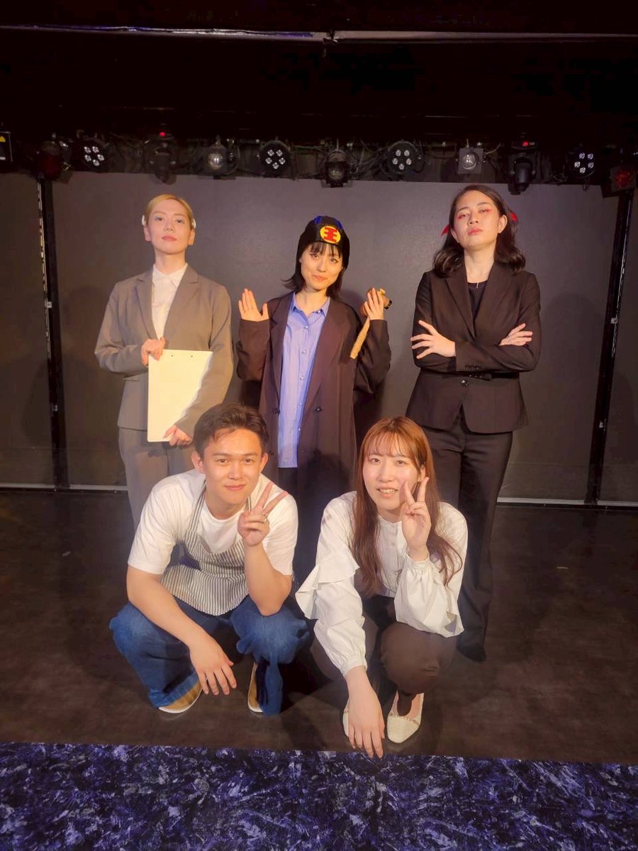n_hero123's tweet photo. 何モ考エズ 怪我モセズ
イベント『何も考えない人3』無事終幕致しました。
会場まで足を運んでくださったり、配信を観てくださったり、心よりありがとうございました。
まだまだ配信のアーカイブはまだご覧になれますので、良ければ観て頂けると幸いです。
#何考人3 #ひつじの図書館 #三界裁判 https://t.co/MmIPwk9te6