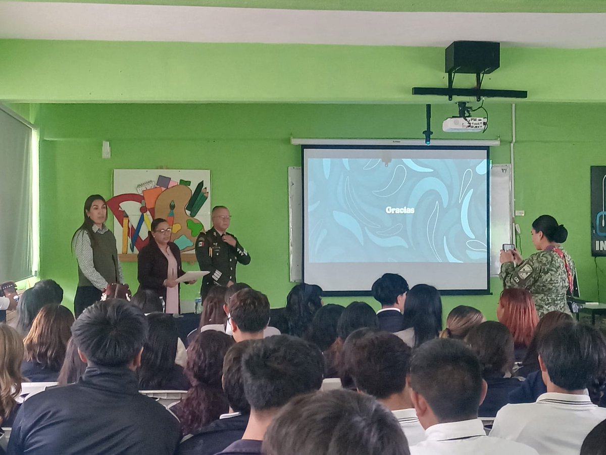 CBTHUEYPOXTLAH's tweet photo. En el CBT Dr. Efraín Hernández Xolocotzi, se llevó a cabo la conferencia "Difusión de la Cultura de Seguridad Nacional", Agradecemos la participación de los ponentes y el interés mostrado por nuestra comunidad estudiantil en este importante tema de formación integral. #BT019 https://t.co/gcthYlkCbO